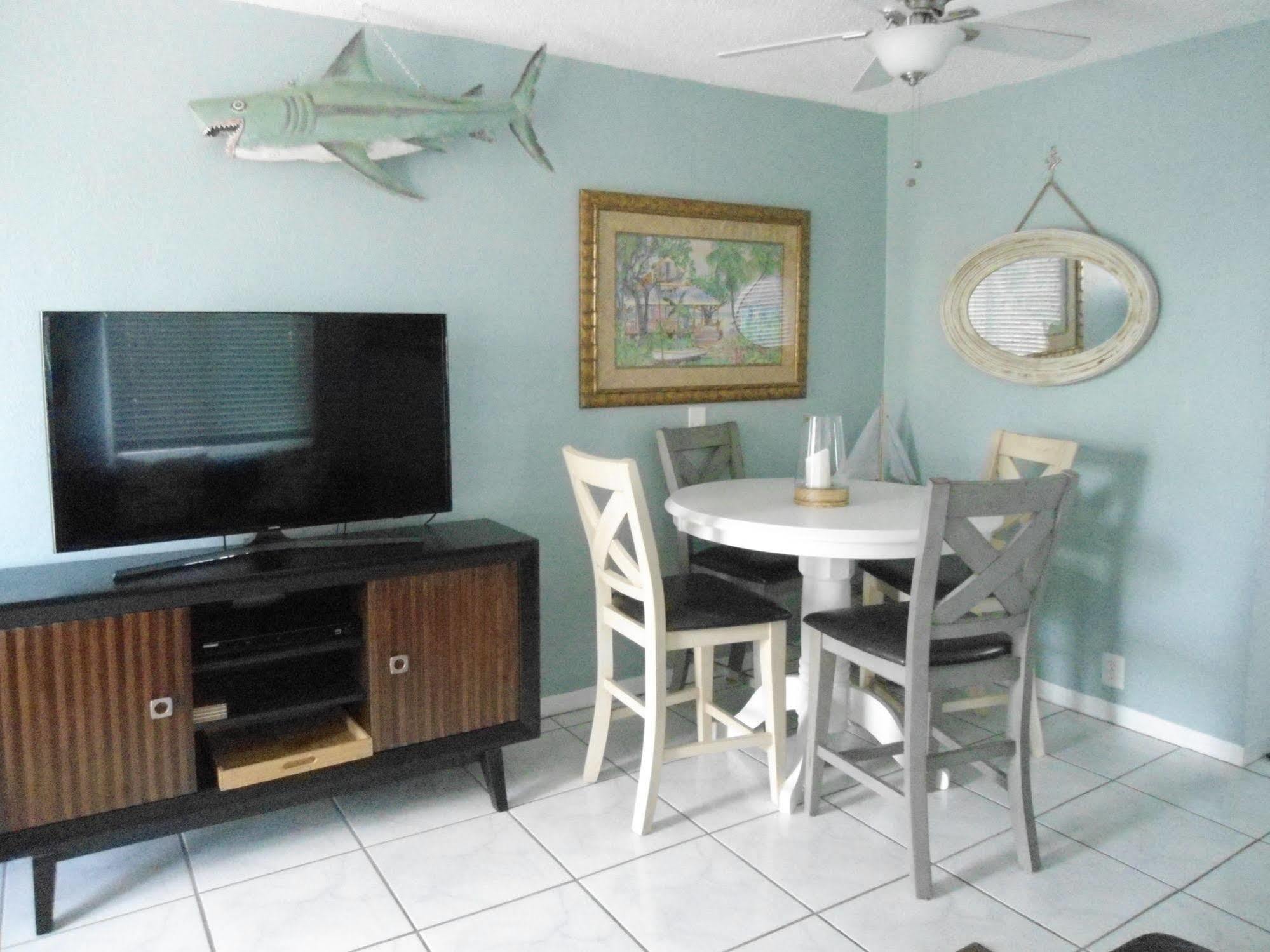 Malyn Resort St. Pete Beach Esterno foto