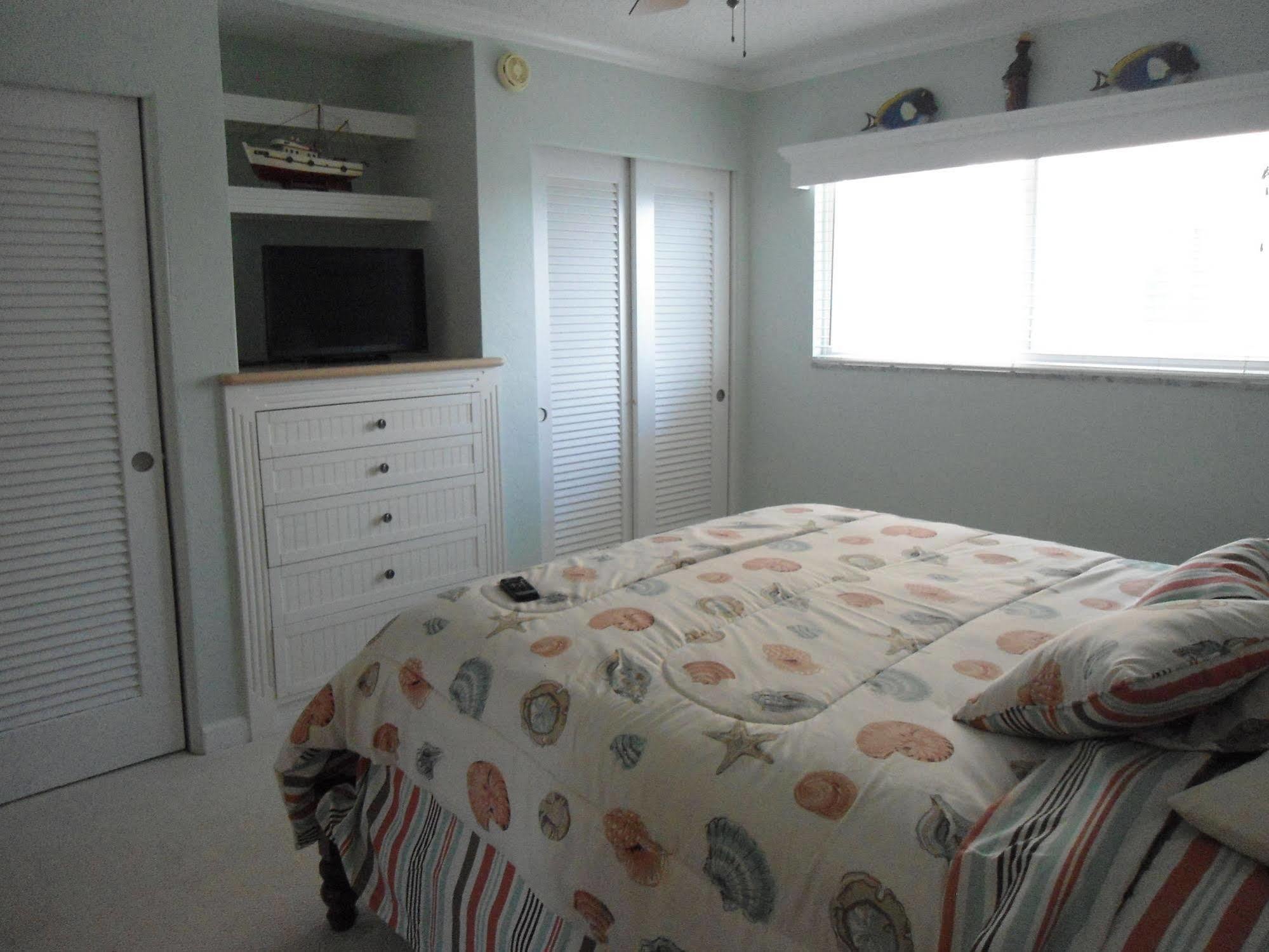 Malyn Resort St. Pete Beach Esterno foto