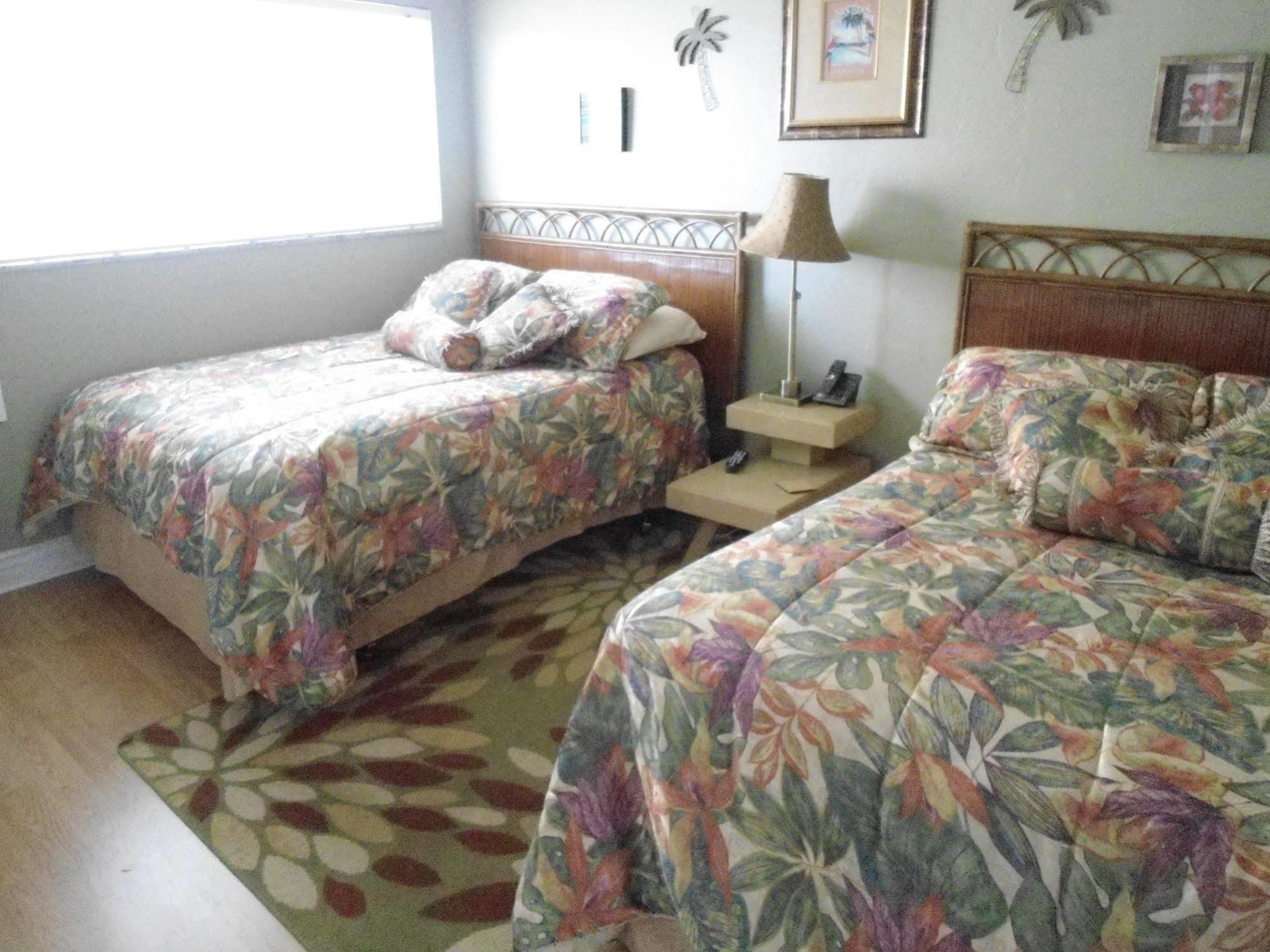 Malyn Resort St. Pete Beach Esterno foto